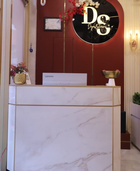Diya Sharma Makeup & Hair Studio in Gurgaon Studio Reception Area